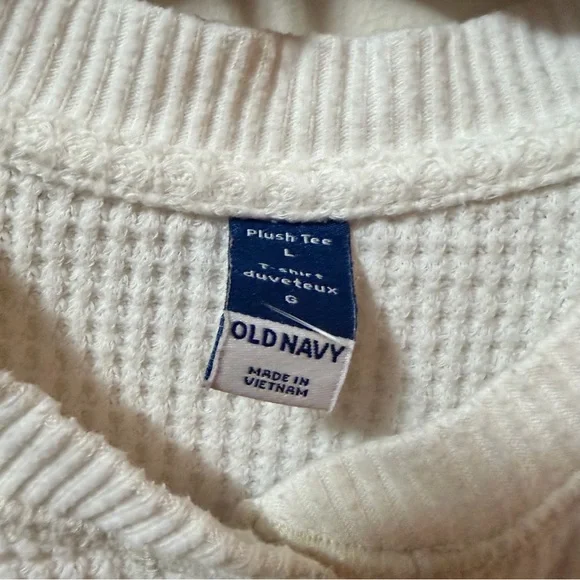 Old Navy Plush-Knit Waffle Henley – Large – Long Sleeve - Picture 3 of 9